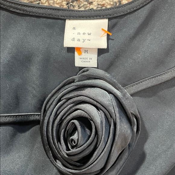 a new day Satin Rosette Elegant Black Halter Top Size Medium | NWT - Picture 6 of 7